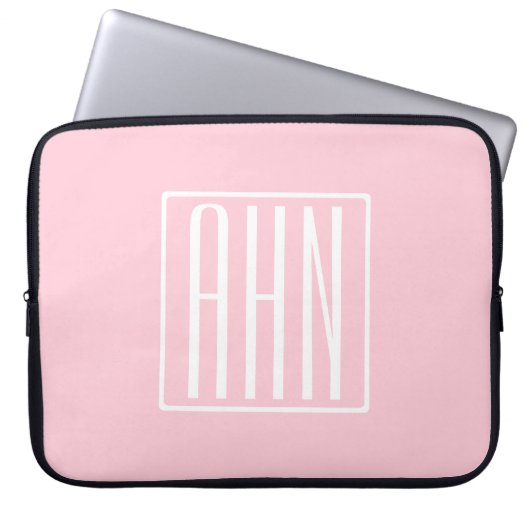 Anfangsbuchstaben Monogramm | Weiß auf Hellrosa Laptopschutzhülle (Vorderseite)