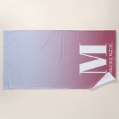 Anfangsname für Monogramm Gradient Pink Blau Strandtuch (Vorderseite)