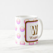 Anfangsname Pink Coral Polka Dot Monogramm Kaffeetasse (VorderseiteRechts)
