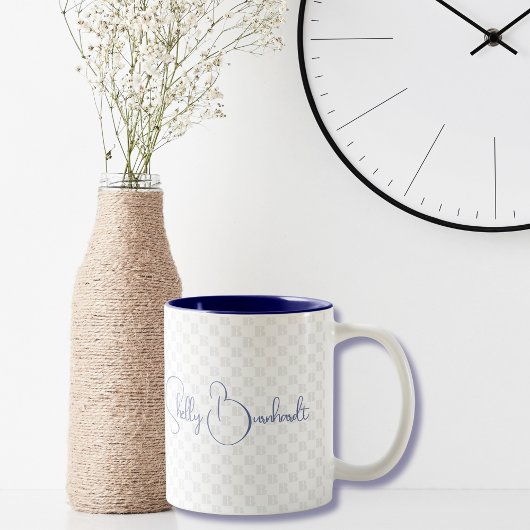 Anfangsschrift für Navy Monogram Classic Bold Zweifarbige Tasse