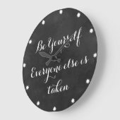 Anführungszeichen für schwarze Chalkboards sind se Große Wanduhr (Winkel)