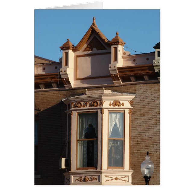 Angaben zum hübschen Gebäude (Vorne)