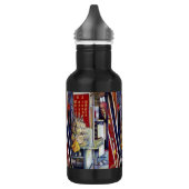 Angeblich probabilistisch, Singapur Trinkflasche (Links)