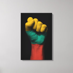 Angehobene geballte Faust mit litauischer Flagge Leinwanddruck