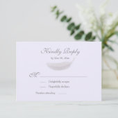 Angel Feather Lilac Lavender Gray Wedding RSVP Einladung (Stehend Vorderseite)
