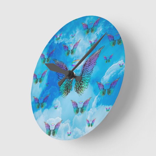 Angel Wings and Clouds Runde Wanduhr (Winkel)