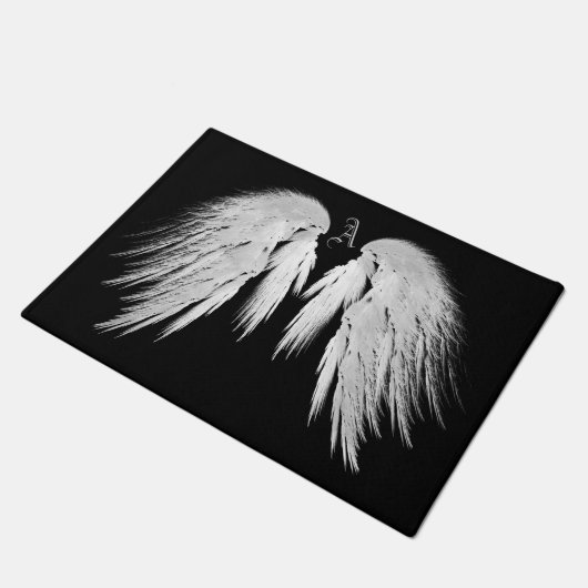 ANGEL WINGS Gray Touched Feathers Custom Monogram Fußmatte (Schrägansicht)