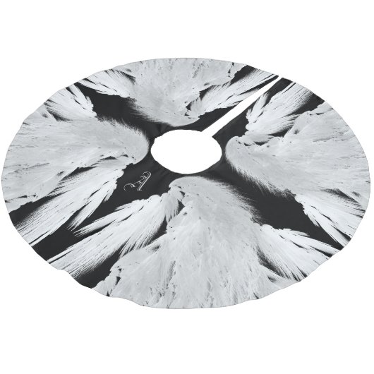 ANGEL WINGS Gray Touched Feathers Custom Monogram Polyester Weihnachtsbaumdecke (Schrägansicht)