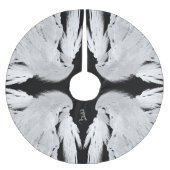 ANGEL WINGS Gray Touched Feathers Custom Monogram Polyester Weihnachtsbaumdecke (Vorderseite)