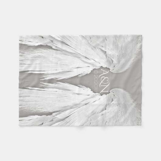 ANGEL WINGS Monogram Elegant Gray Fleecedecke (Vorderseite (Horizontal))