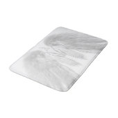 ANGEL WINGS White Custom Monogram Badematte (Schrägansicht)