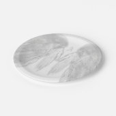 ANGEL WINGS White Custom Monogram Pappteller (Schrägansicht)