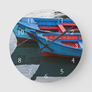 Angelmo harbor, fishing boats. runde wanduhr