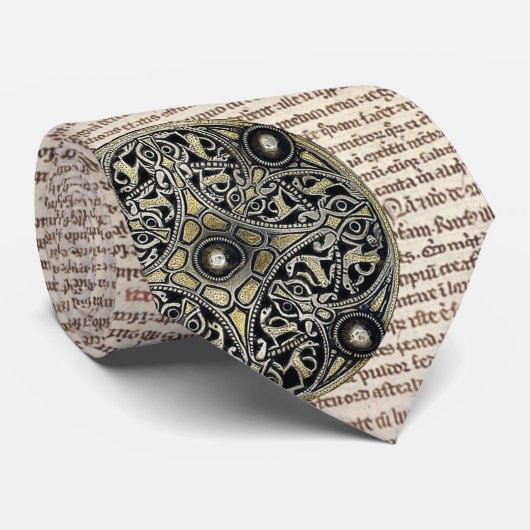 Angelsächsische Krawatte (Gerollt)