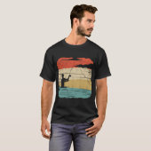 Angelturnier-Schild und -Abzeichen T-Shirt (Vorne ganz)