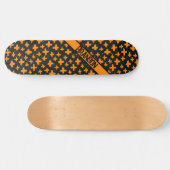 Angemalt Plus in Orange mit Name Skateboard (Horizontal)