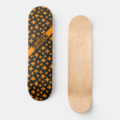 Angemalt Plus in Orange mit Name Skateboard (Vorderseite)