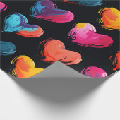 Angemalte Herzen auf schwarzem Hintergrund Geschenkpapier (Ecke)