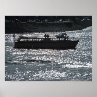 Angenehmes Handwerk, Hafen von Cardiff Bay Poster