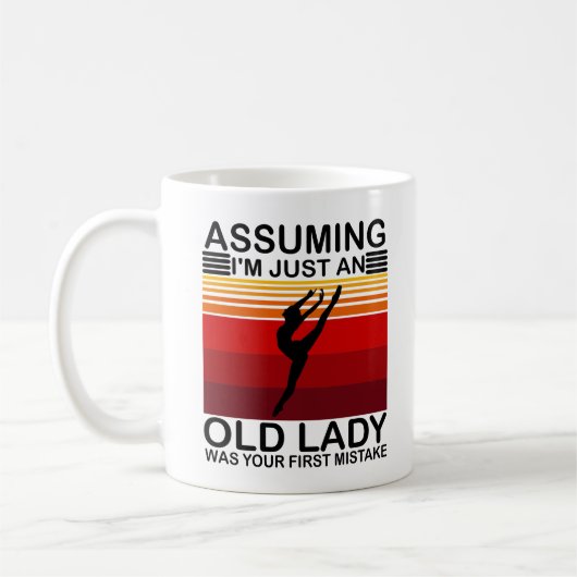 Angenommen, ich bin nur eine alte Dame, war Gymnas Kaffeetasse (Links)