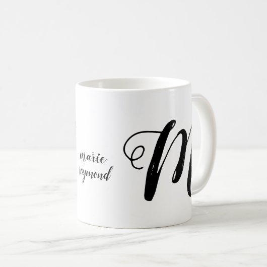 Angepasste M-Buchstabenmonogramm b/w Kaffeetasse (VorderseiteRechts)
