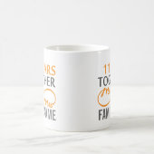 Angepasster Herr und Frau 11. Jahrestag Kaffeetasse (Mittel)