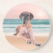 Angepasster Niedlicher Großer Dan Hund sitzend am  Getränkeuntersetzer (Vorne)