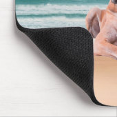 Angepasster Niedlicher Großer Dan Hund sitzend am  Mousepad (Ecke)