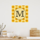 Angepasstes Monogramm mit gelben Sonnenblumen. Poster (Küche)
