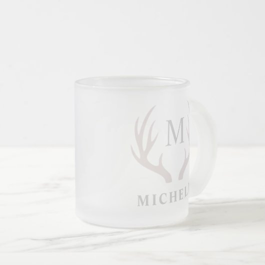 Angepasstes Monogramm mit Schwarz-weißem Hirschant Mattglastasse (VorderseiteRechts)