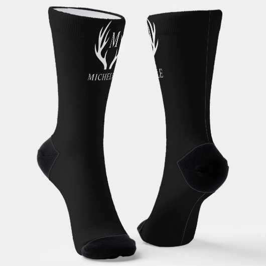 Angepasstes Monogramm mit Schwarz-weißem Hirschant Socken (Gewinkelt)