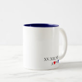 Angepasstes römisches Numerum Zweifarbige Tasse (VorderseiteRechts)