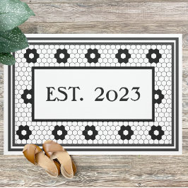 Angepasstes Schwarz-weißes Stapeldesign 2023 einge Fußmatte