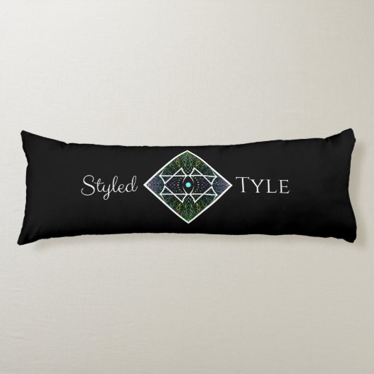 Angeredetes Tyle Logo Seitenschläferkissen (Vorderseite)