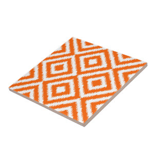Angesagtes Orange Ikat Diamond Squares Mosaikmuste Fliese
