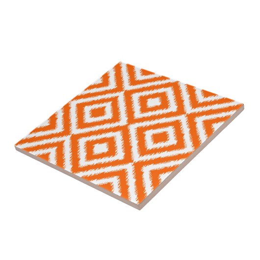 Angesagtes Orange Ikat Diamond Squares Mosaikmuste Fliese (Seite)
