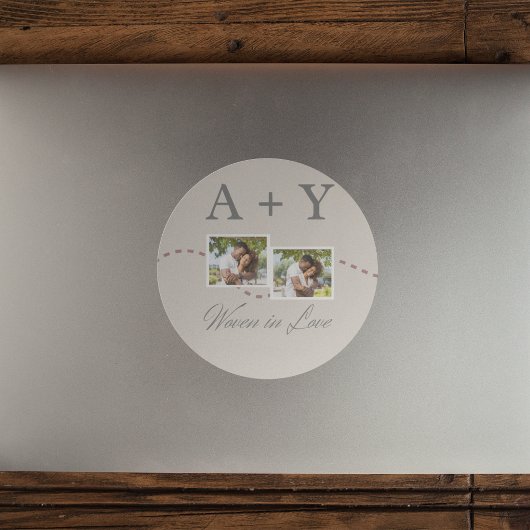 Angeschlossene Initialen und Storyline Runder Aufkleber