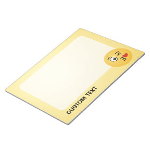 Angesicht, die einen Kuss werfen Notizblock