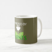 Angetrieben durch Pflanzen-Kaffee-Tasse Kaffeetasse (VorderseiteRechts)