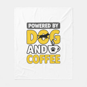 Angetrieben von Hund und Kaffee Vintage-Shirt-Desi Fleecedecke