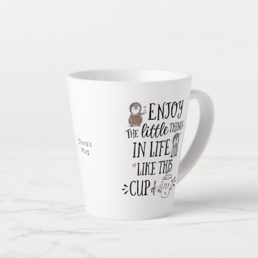 Angewohnt genießen die kleinen Dinge im Leben wie Milchtasse (Rechte Ecke)