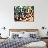 Angkor Thom Götterstatuen Leinwanddruck (Insitu (Schlafzimmer))