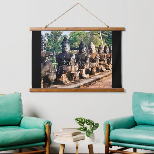 Angkor Thom Götterstatuen Wandteppich Mit Holzrahmen (Wohnzimmer)