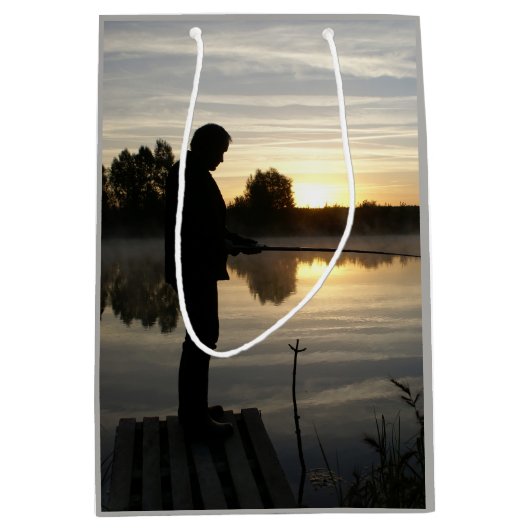 Anglermorgen Mittlere Geschenktüte (Vorderseite)