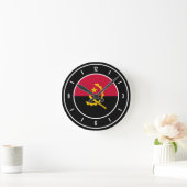 Angola Flag Elegant Runde Wanduhr (Zuhause)