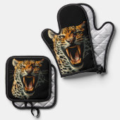Angriffskopf von Leopard Ofenhandschuh & Topflappen-Set (Vorderseite/Rückseite)