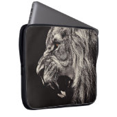 Angry Male Lion Laptopschutzhülle (Vorne Rechts)