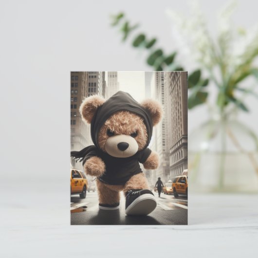 Angry Teddy Bears Storms NYC Postkarte (Stehend Vorderseite)