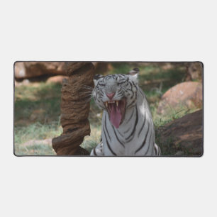 Angry White Tiger Schreibtischunterlage