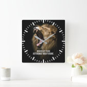 Angst - Löwe Motivierend Quadratische Wanduhr (Zuhause)